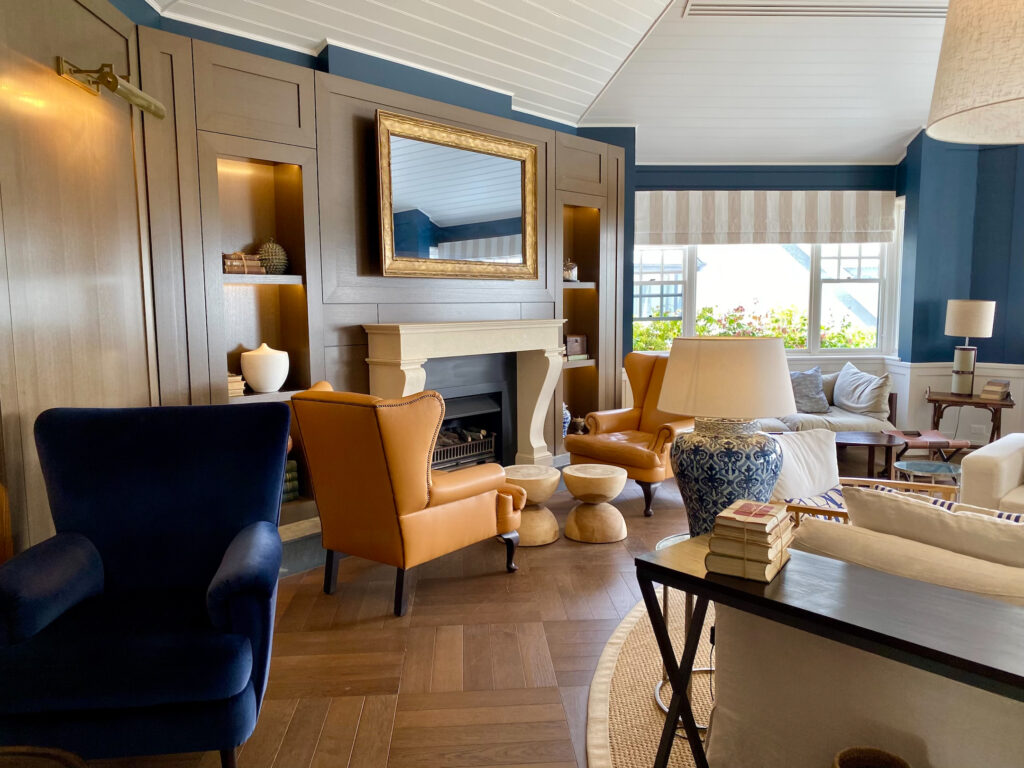 Anchorage Hotel Port Stephens reception lounge area