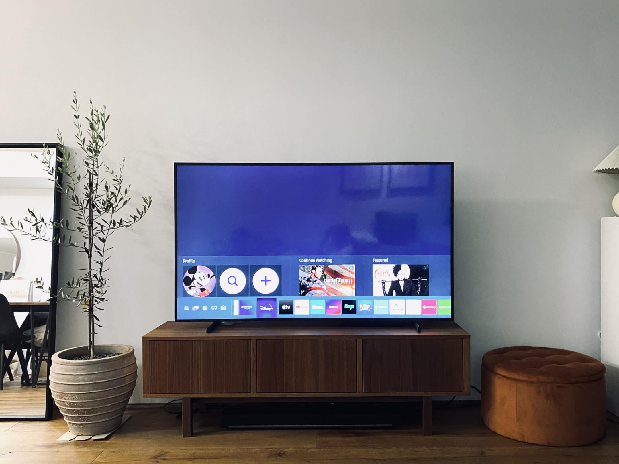 4K Vs 8K TVs In 2023 Is 8K Worth It Redakt r 4k-vs-8k-tvs-in-2023-is-8k-worth-it-redakt-r